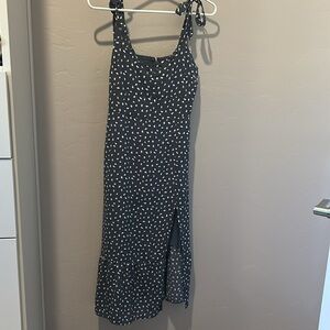 Abercrombie & Fitch 
Summer dress
Sweat heart neckline